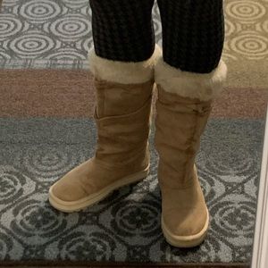 Skechers Slouch Suede Faux Fur Boots - Size 8